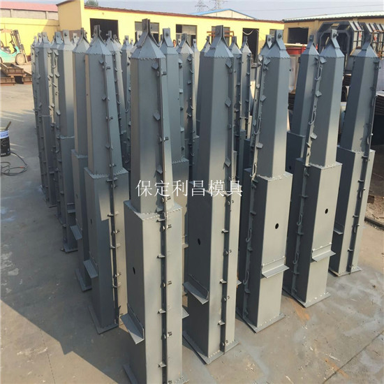 防撞立柱（zhù）模具的介紹