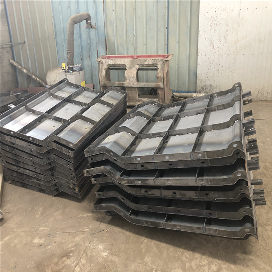 公路防撞牆模板