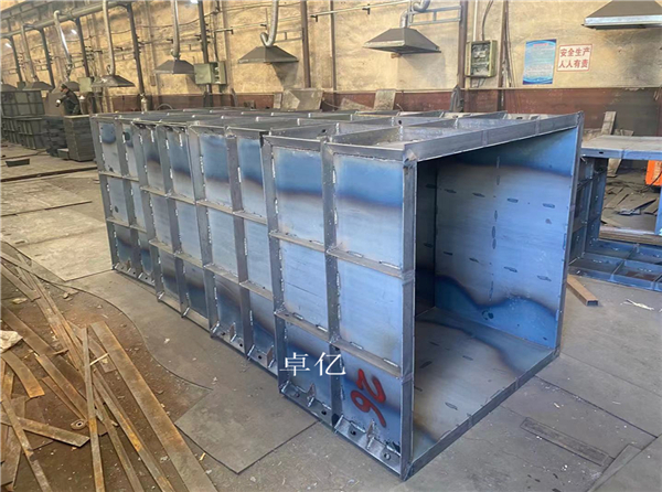 電（diàn）力井室模具