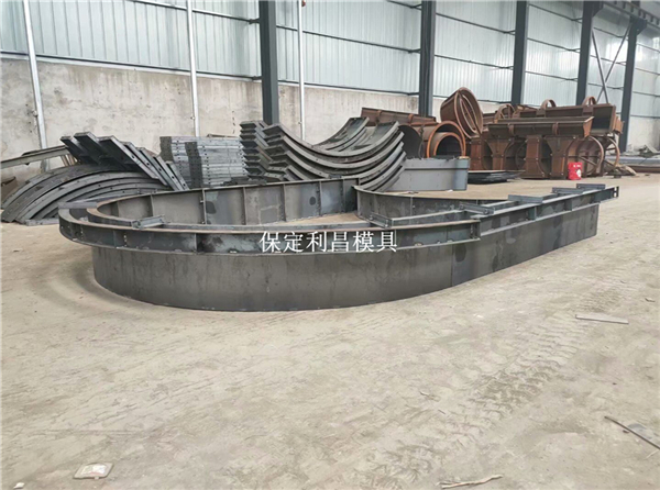水泥拱形骨架模（mó）具