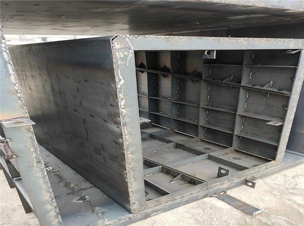 預製電纜井模（mó）具