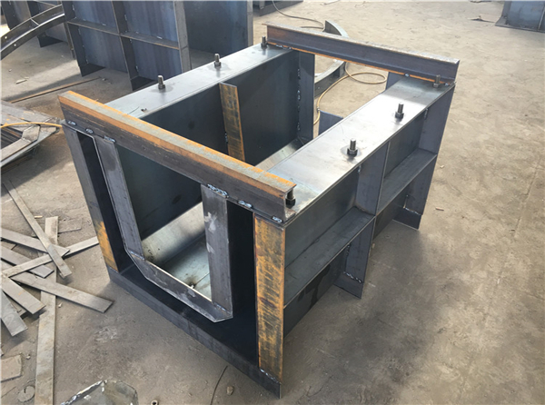 農田矩形（xíng）槽鋼模具