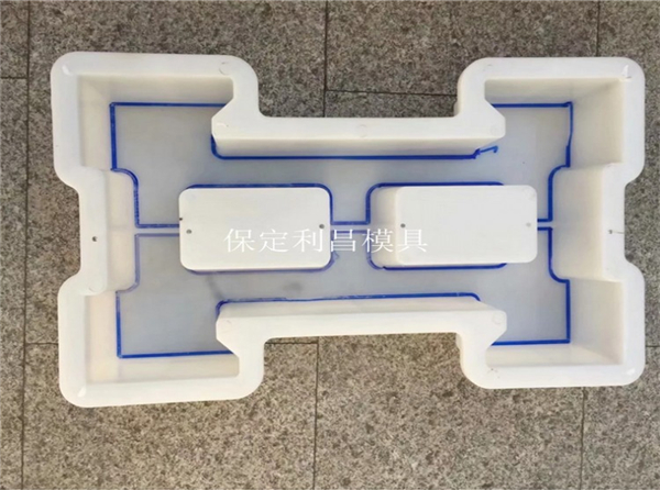 連鎖（suǒ）磚模具_工（gōng）程案例