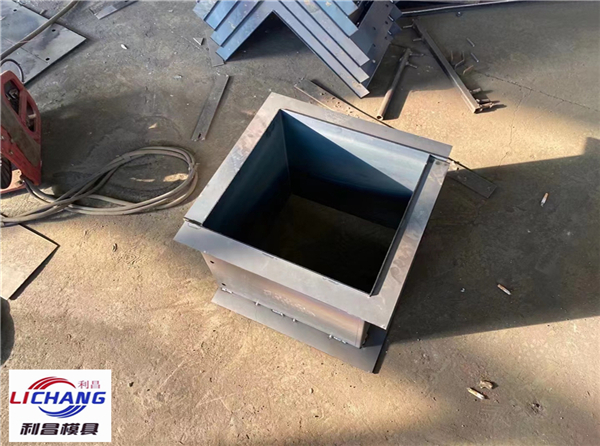 光伏水泥墩模具_工程案例